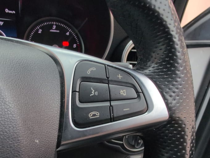 2025 Mercedes-benz Glc
