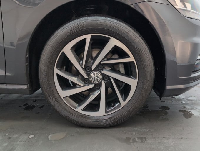 2025 Volkswagen Golf