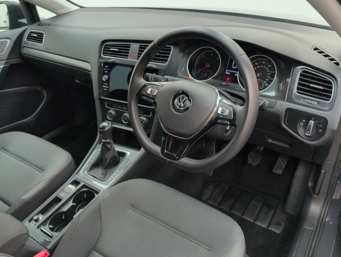 2025 Volkswagen Golf