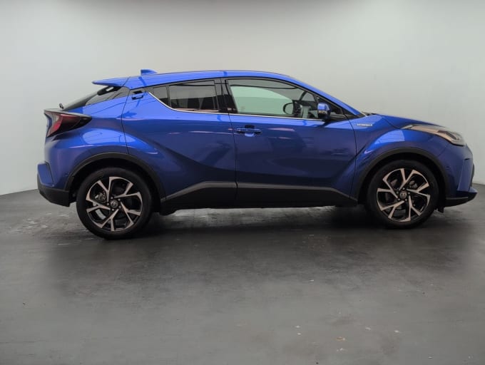 2025 Toyota C-hr