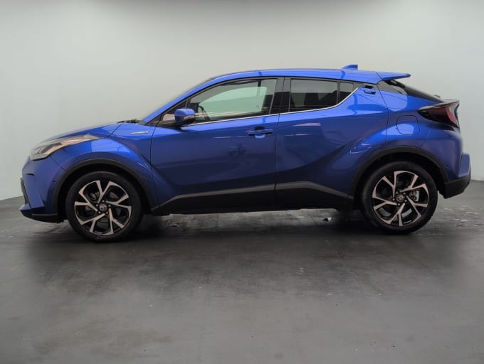 2025 Toyota C-hr
