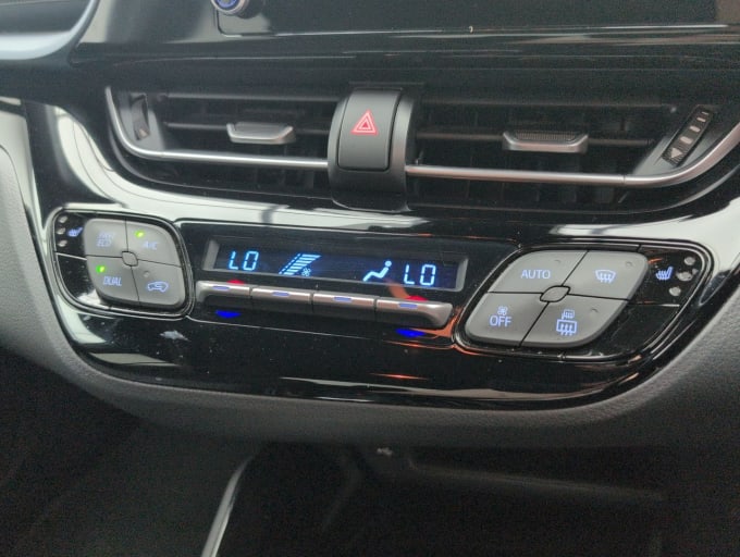 2025 Toyota C-hr