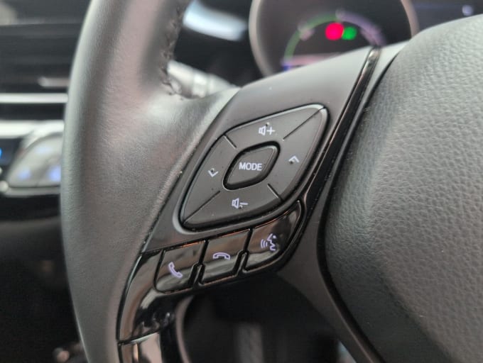 2025 Toyota C-hr