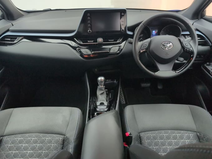 2025 Toyota C-hr