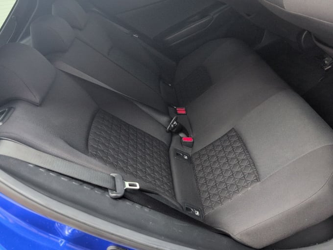 2025 Toyota C-hr