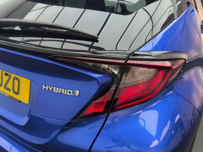 2025 Toyota C-hr