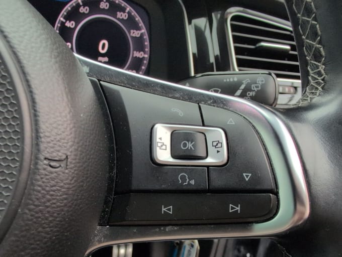 2025 Volkswagen Golf