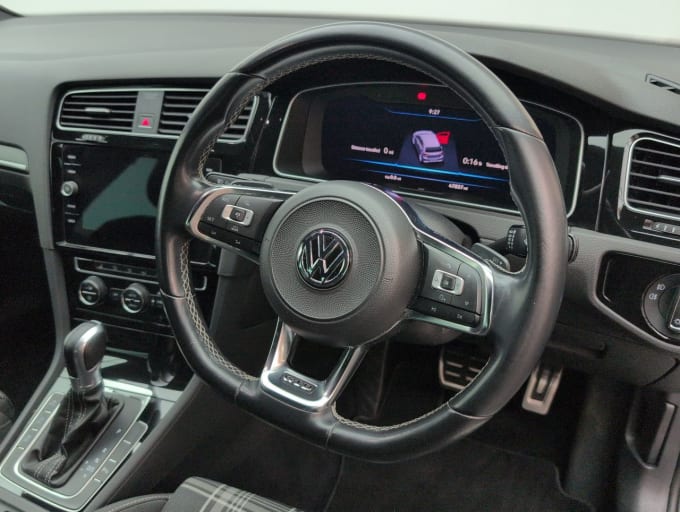 2025 Volkswagen Golf
