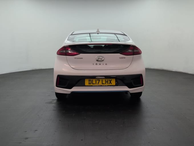 2025 Hyundai Ioniq