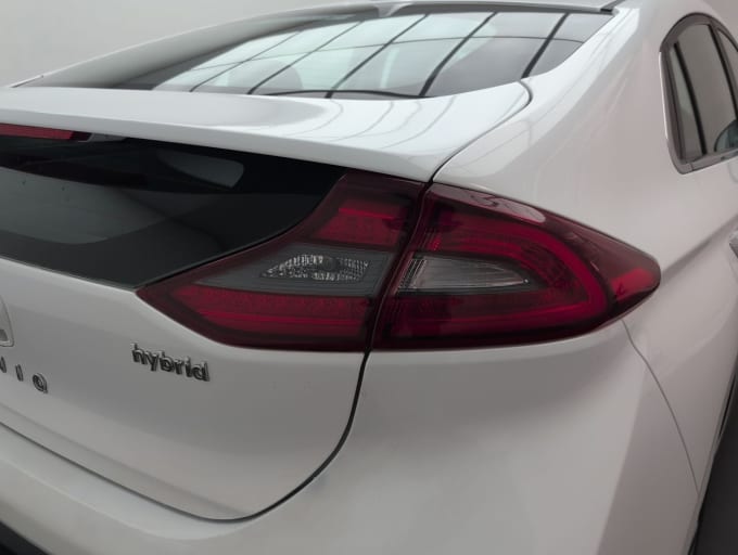2025 Hyundai Ioniq