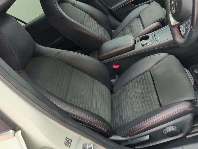 2025 Mercedes-benz Gla Class