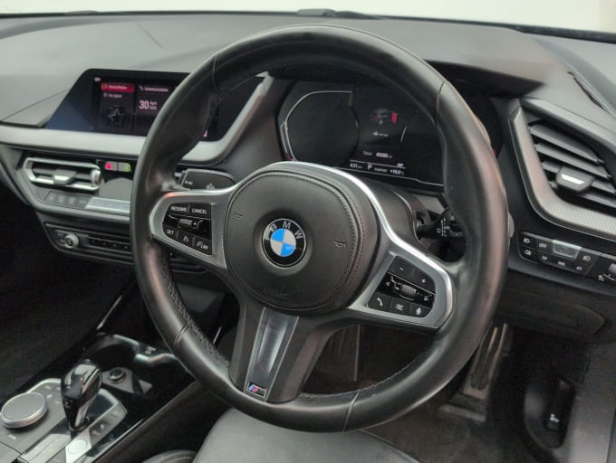 2025 BMW 1 Series