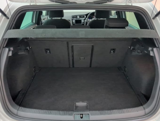 2025 Volkswagen Golf