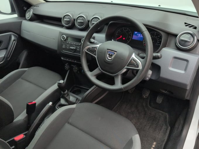 2025 Dacia Duster