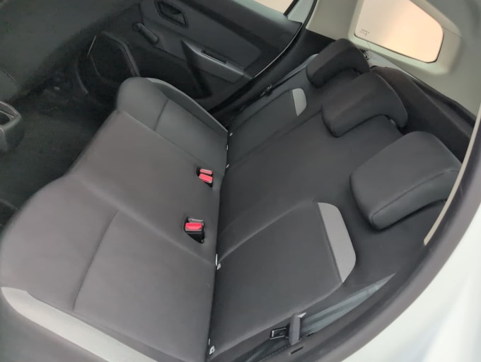 2025 Dacia Duster