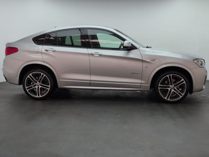 2025 BMW X4