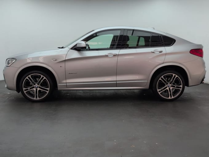 2025 BMW X4