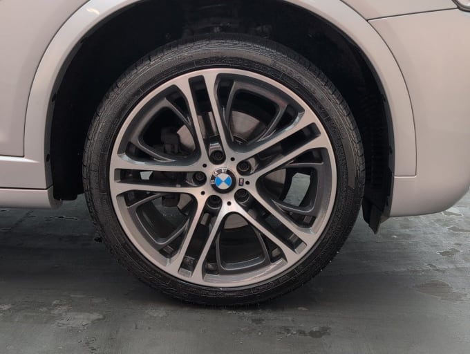 2025 BMW X4