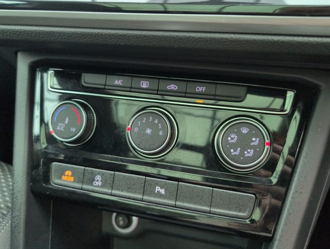 2025 Volkswagen Touran