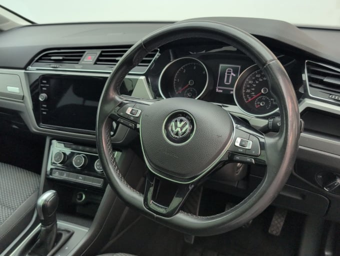 2025 Volkswagen Touran