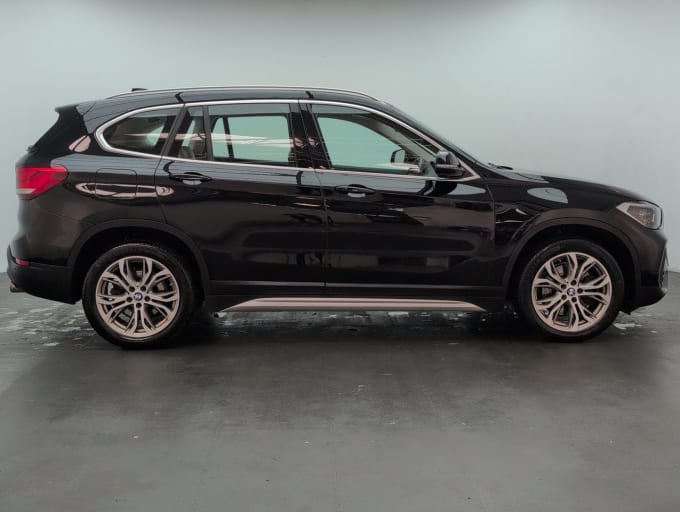 2025 BMW X1