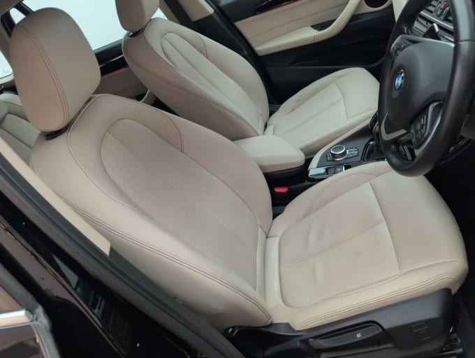 2025 BMW X1