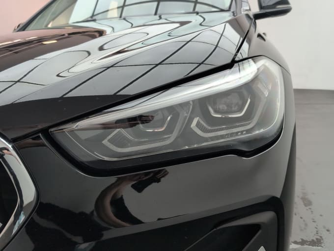 2025 BMW X1