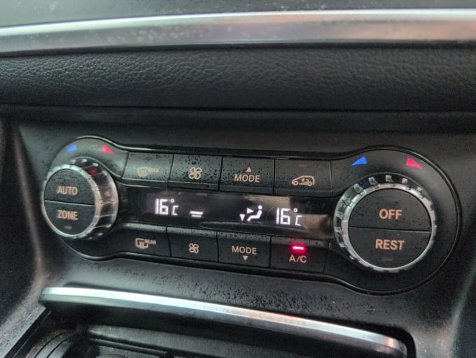 2025 Mercedes-benz Gla-class