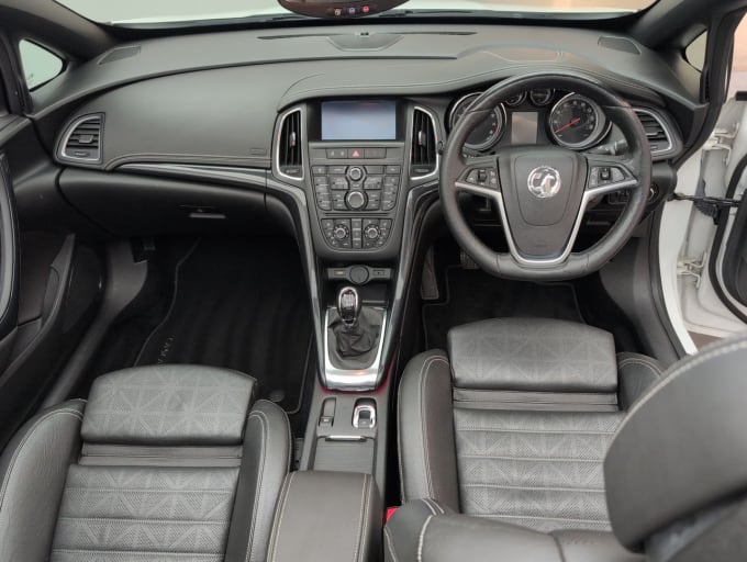 2025 Vauxhall Cascada