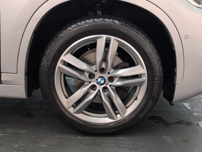2025 BMW X1