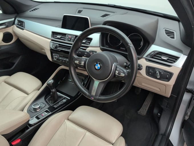 2025 BMW X1
