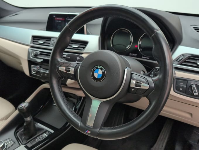 2025 BMW X1