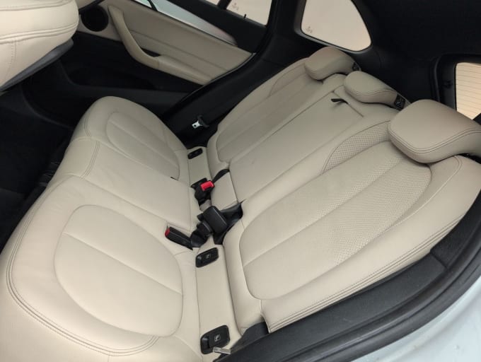 2025 BMW X1