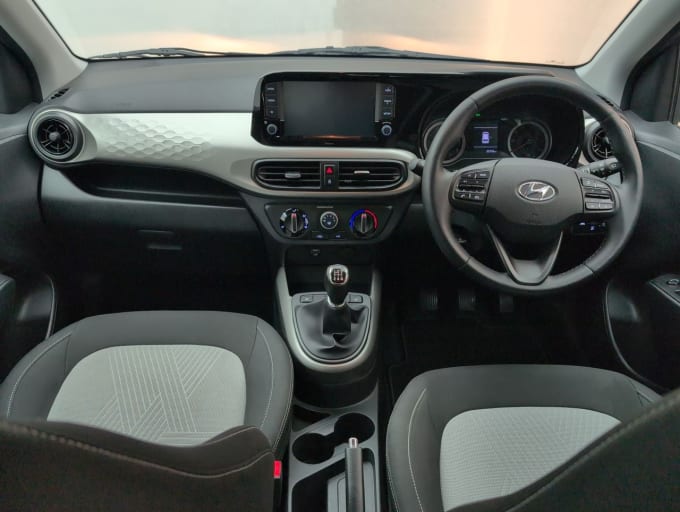 2025 Hyundai I10