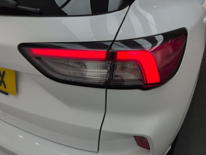 2025 Ford Kuga