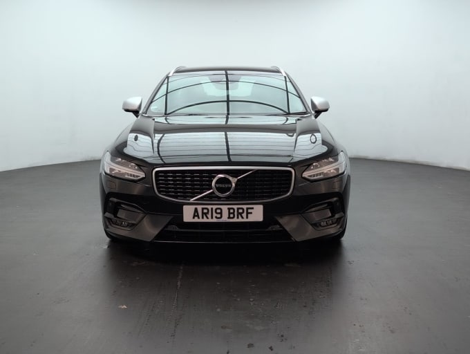 2025 Volvo V90