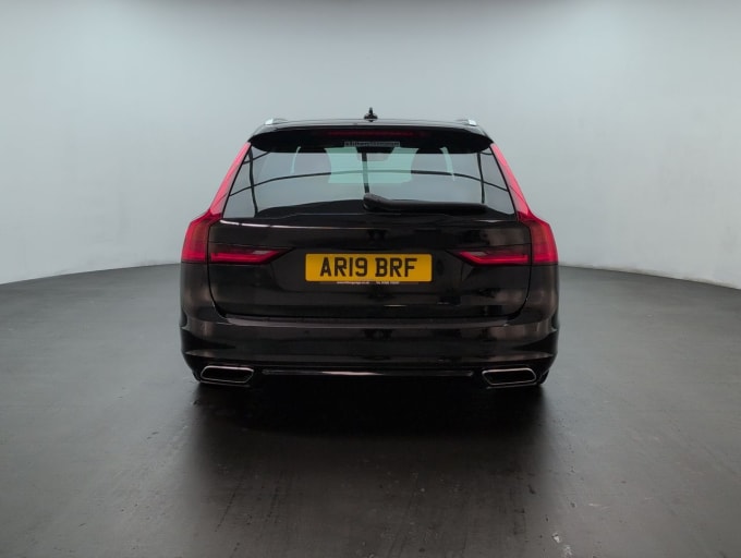 2025 Volvo V90