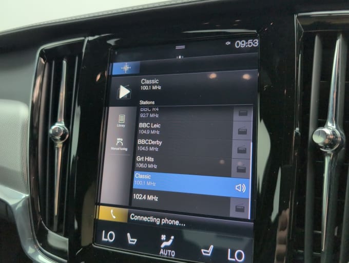 2025 Volvo V90
