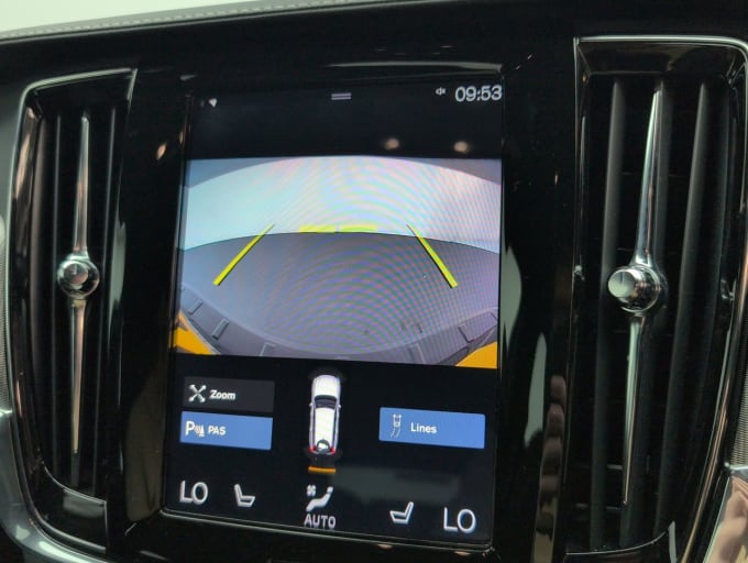 2025 Volvo V90