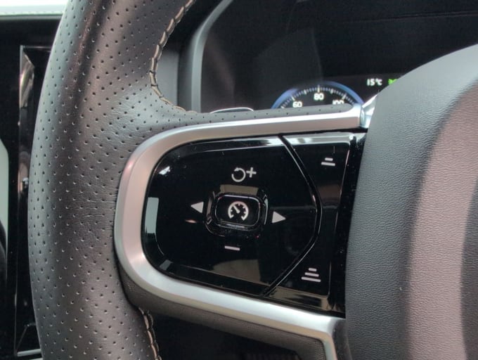 2025 Volvo V90