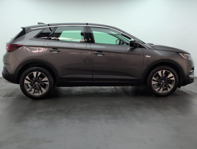 2025 Vauxhall Grandland X