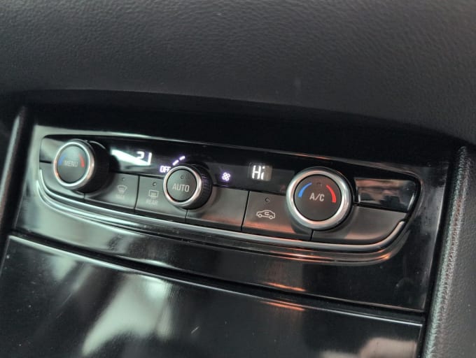 2025 Vauxhall Grandland X