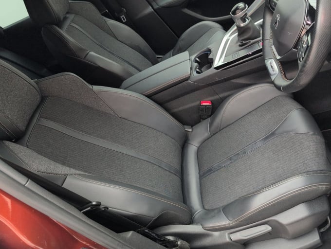 2025 Peugeot 3008