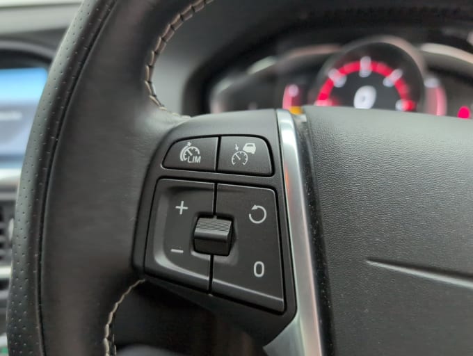 2025 Volvo S60