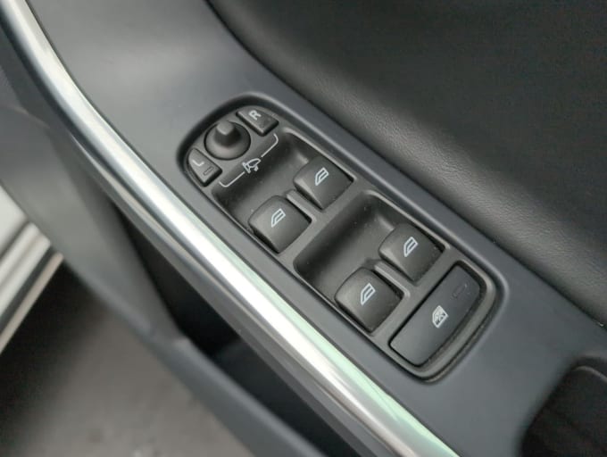 2025 Volvo S60