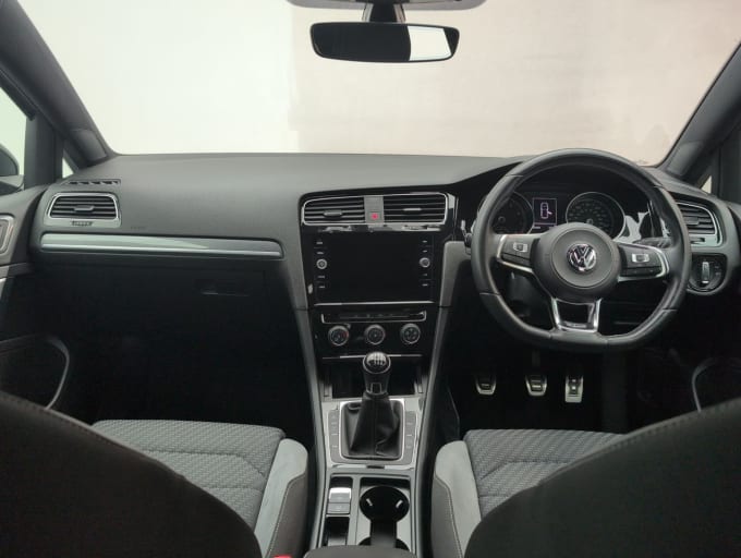 2025 Volkswagen Golf