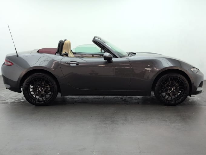 2025 Mazda Mx-5