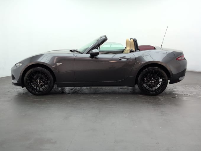 2025 Mazda Mx-5