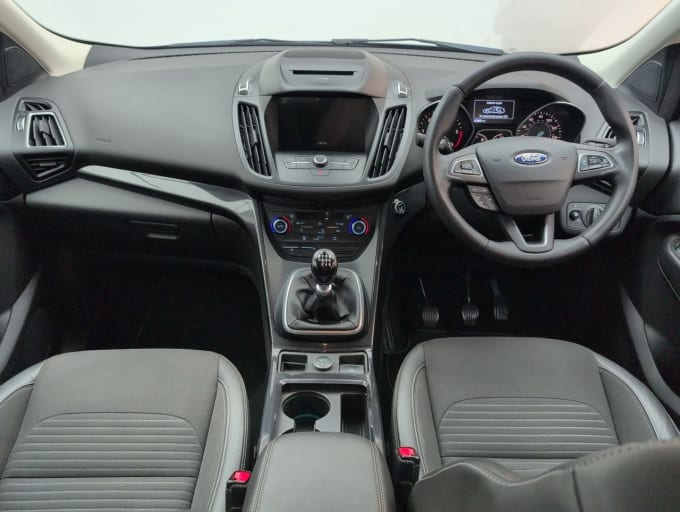2025 Ford Kuga