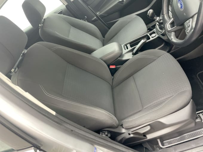 2025 Ford C-max